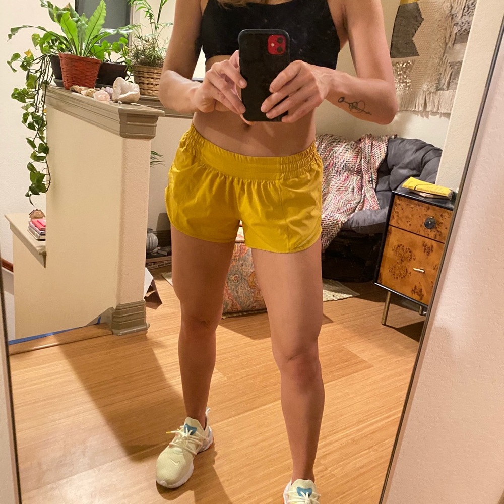 Lululemon Hotty Totty Short 2.5”